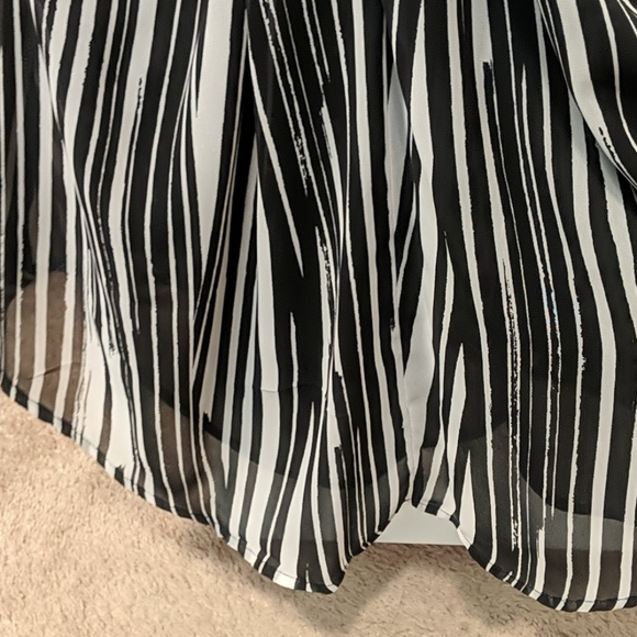 Women's halter top - Picture 4 of 4